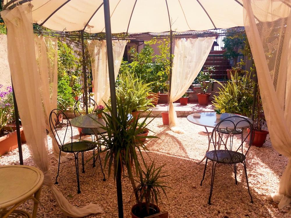 Rosangela Bed & Breakfast
